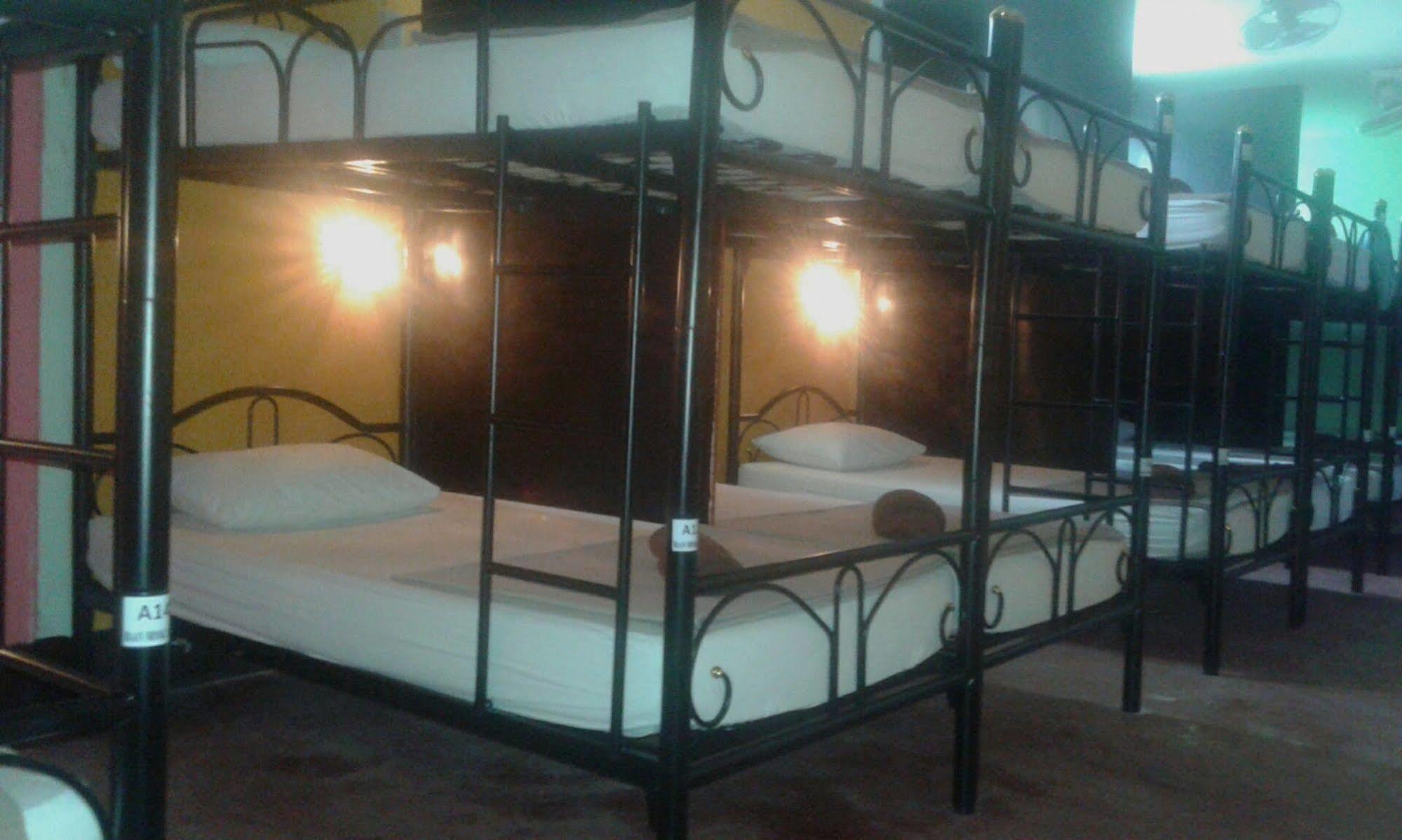 Baan Mook Anda Hostel Ko Lanta Εξωτερικό φωτογραφία