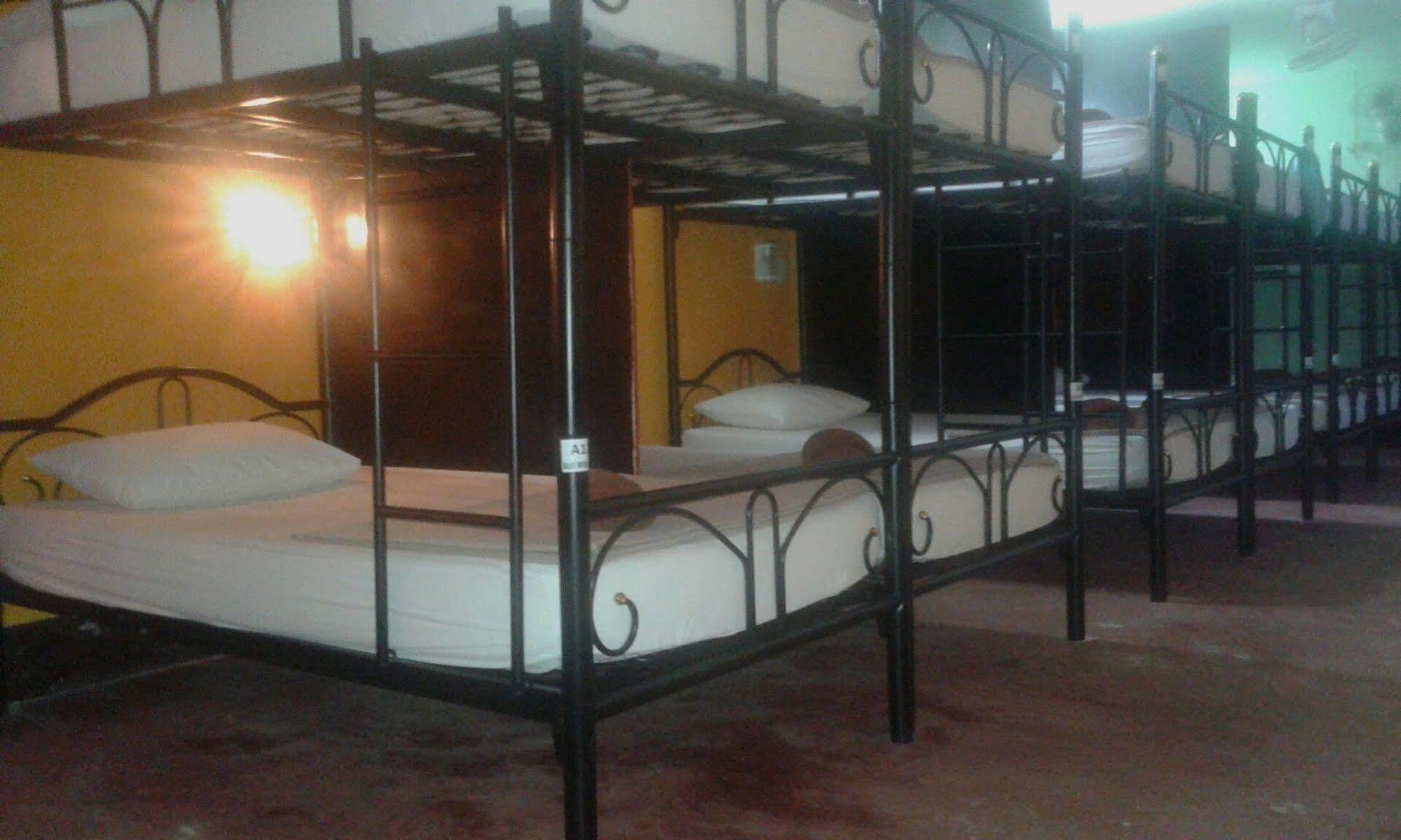 Baan Mook Anda Hostel Ko Lanta Εξωτερικό φωτογραφία